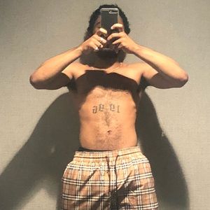 Meet your Posher, Derek